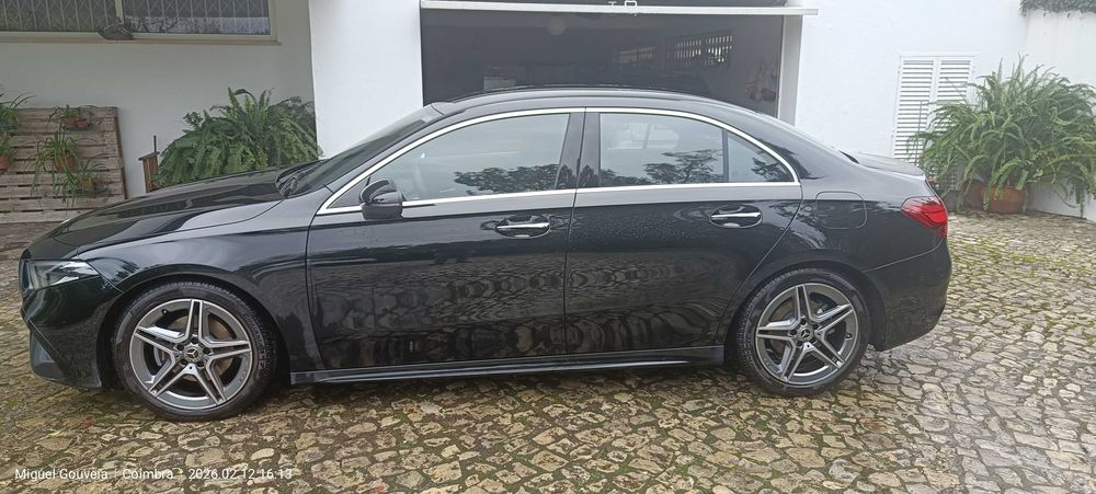 Mercedes-Benz A 200 Limousine, versão AMG Premium