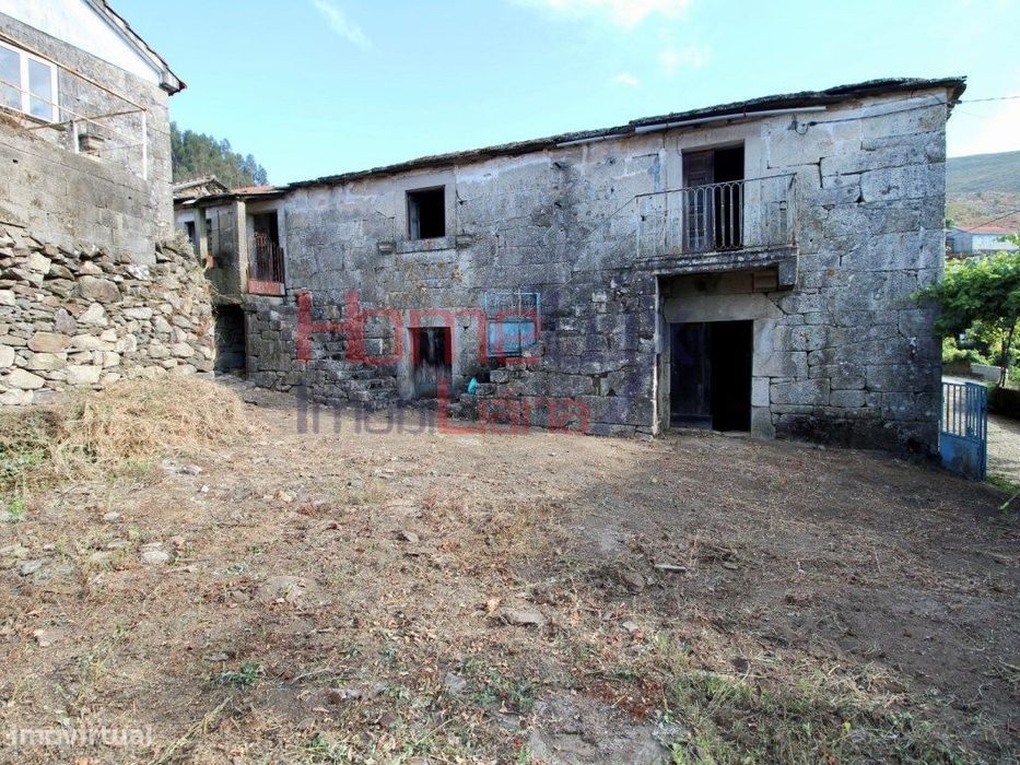 Ruína em Moimenta, Cabril