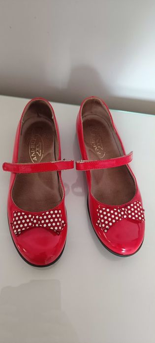Buty lakierki czerwone 33