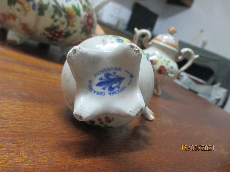 3 peças de louça - 2 ceramica Fiorentina + outra