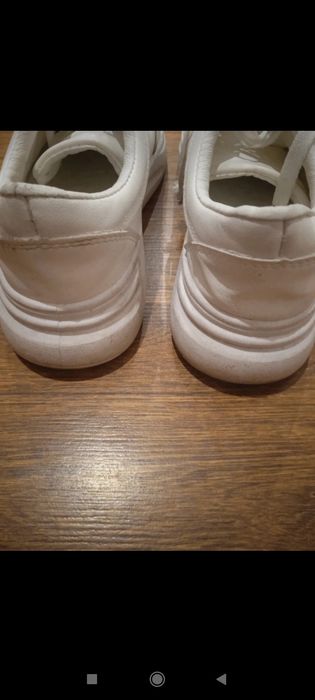 Buty sportowe damskie