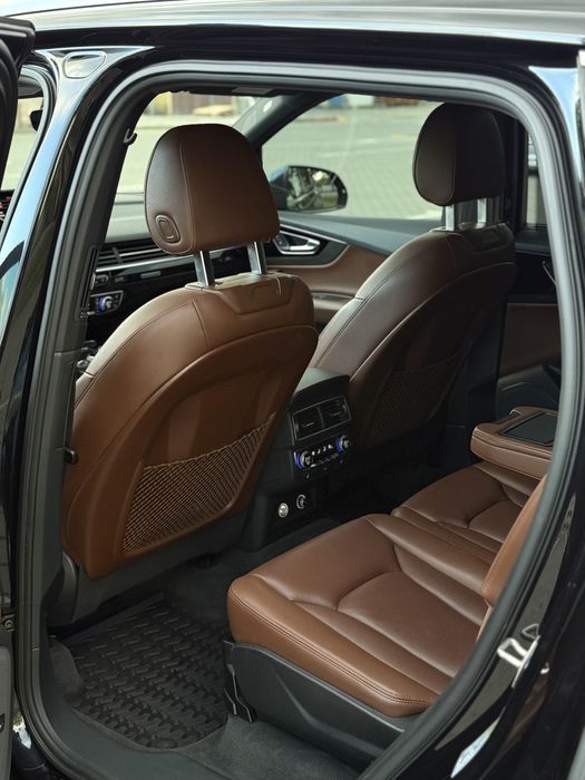 AUDI Q7 4M Prestige