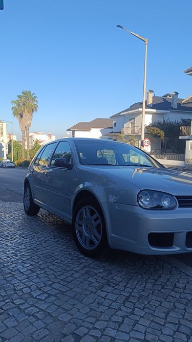 VW Golf 4 1.9 TDI (1999) – Estado Impecável