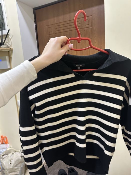 Світер від massimo