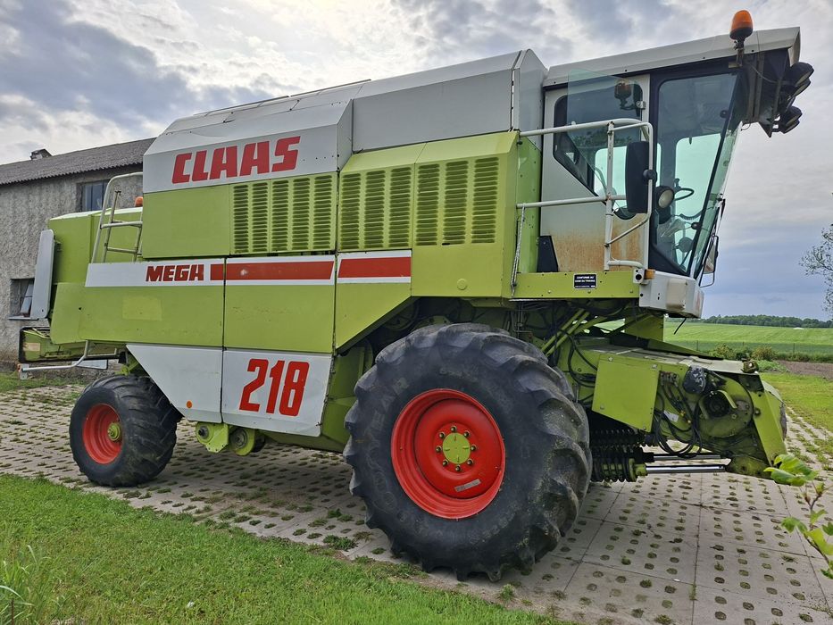 Claas mega 218 (nie dominator 108 98 208 204)