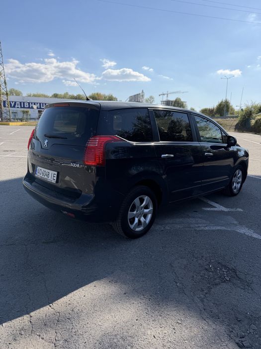Пежо 5008 1.6д АВТОМАТ