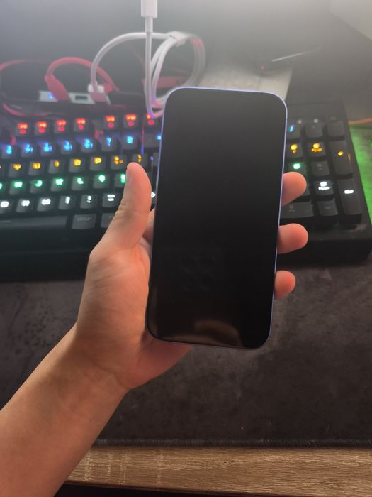 iPhone 16 128GB azul