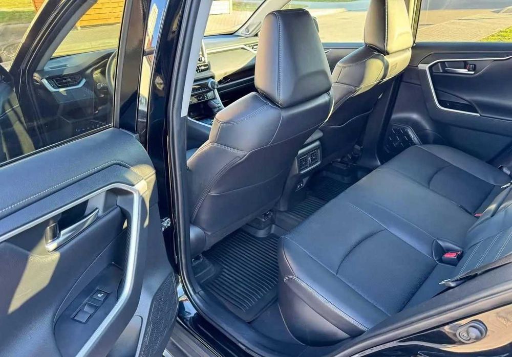 Toyota RAV4 2.5, 2021