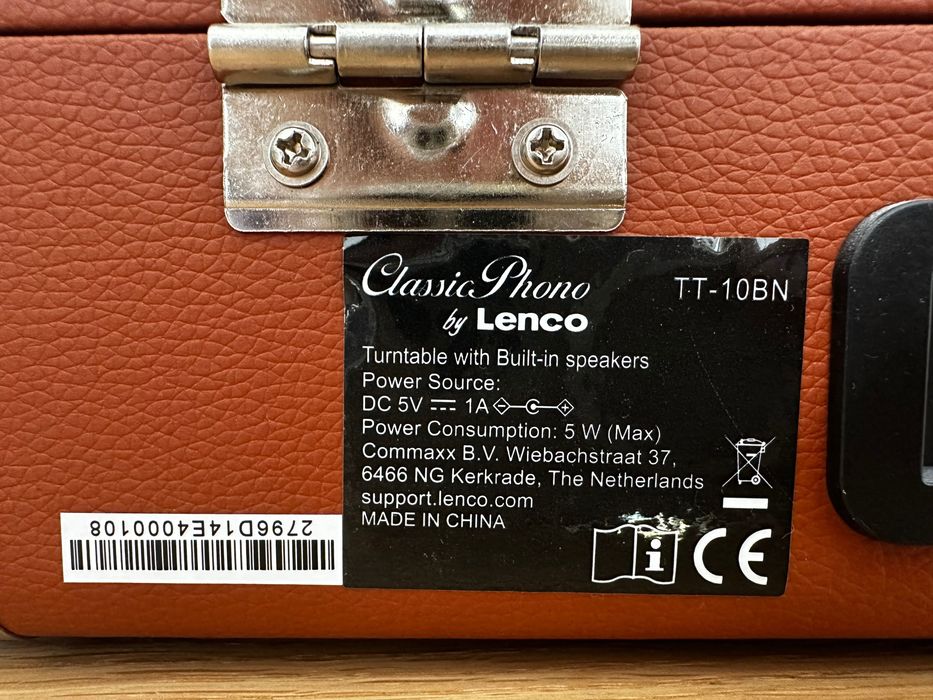 Програвач вінілових дисків Lenco TT-10BN