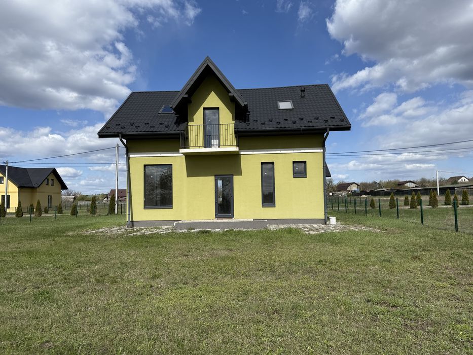 Продаж будинку у Пилиповичах на 9 сотках, закрите КМ