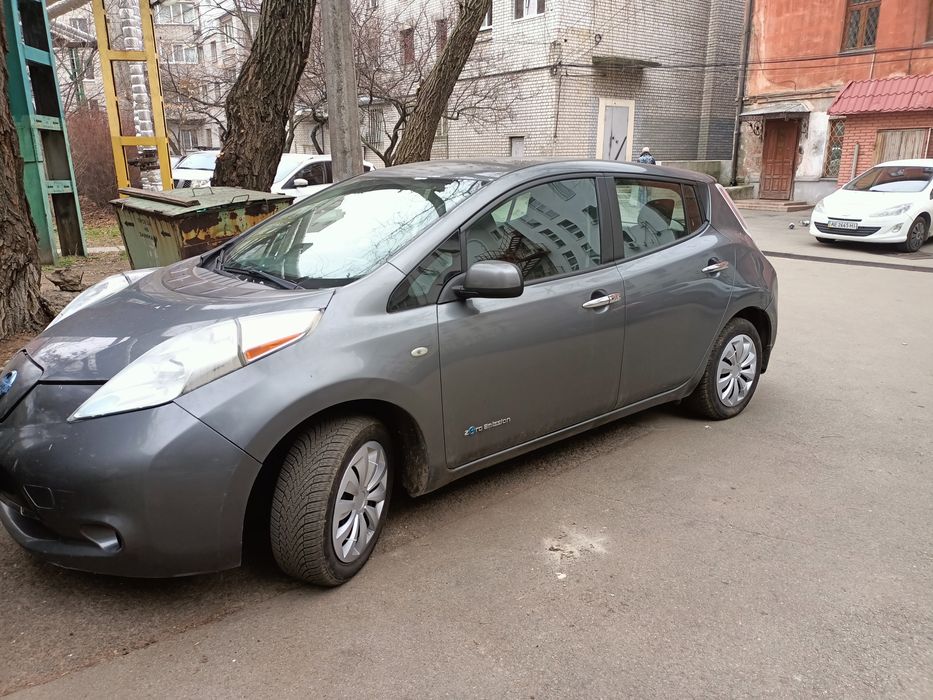 Аренда Ниссан лиф Nissan leaf 30квт