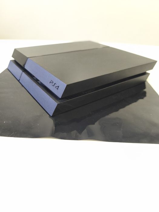 PlayStation 4 com jogo