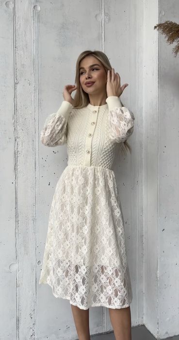 Сукня жіноча з мереживом, тепла сукня трикотаж