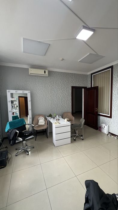 Продаж приміщення на Лобановського.Севастопольська площа.