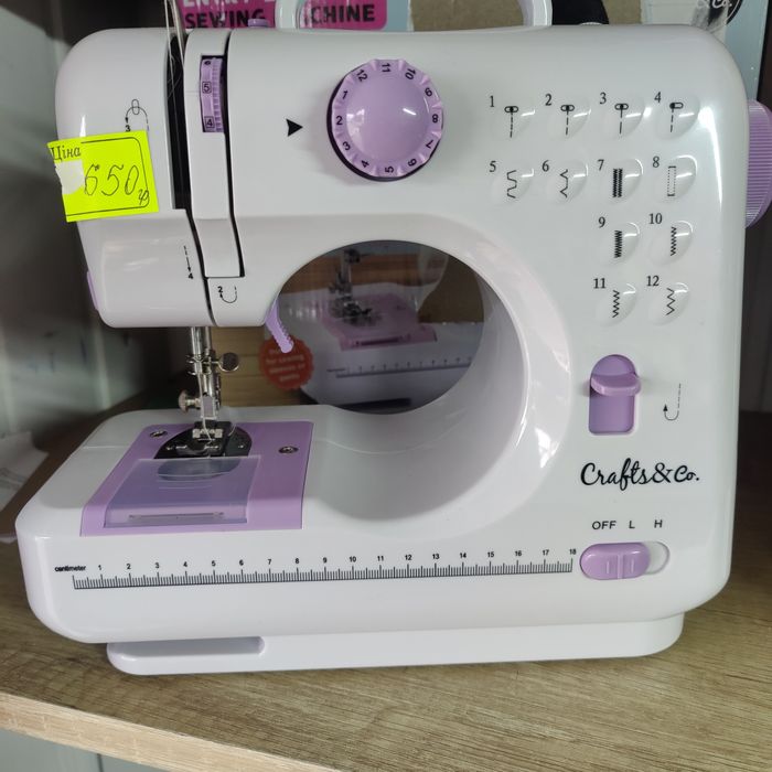 Багатофункціональна швейна машинка