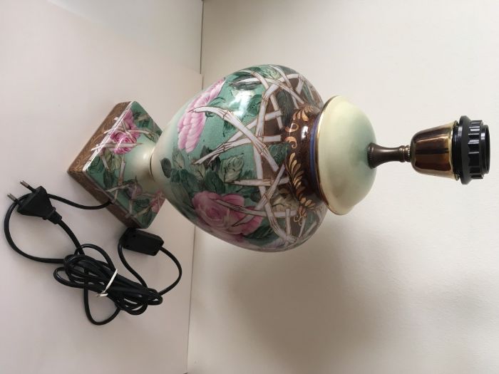 Candeeiro em Porcelana Mendecor + Abajur