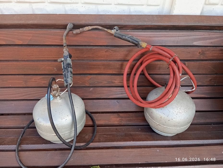 Butle z palnikami do podgrzewania