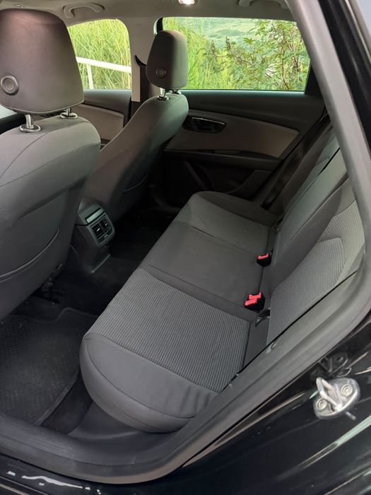 SEAT Leon ST 1.6 TDI 115cv – 2018 – Muito bem estimada