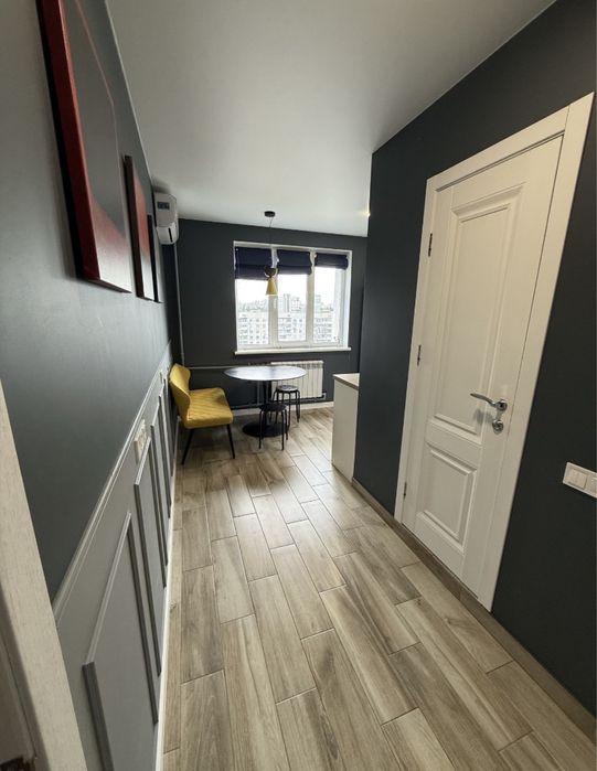 Продам 2 комнатную квартиру м. Студенческая