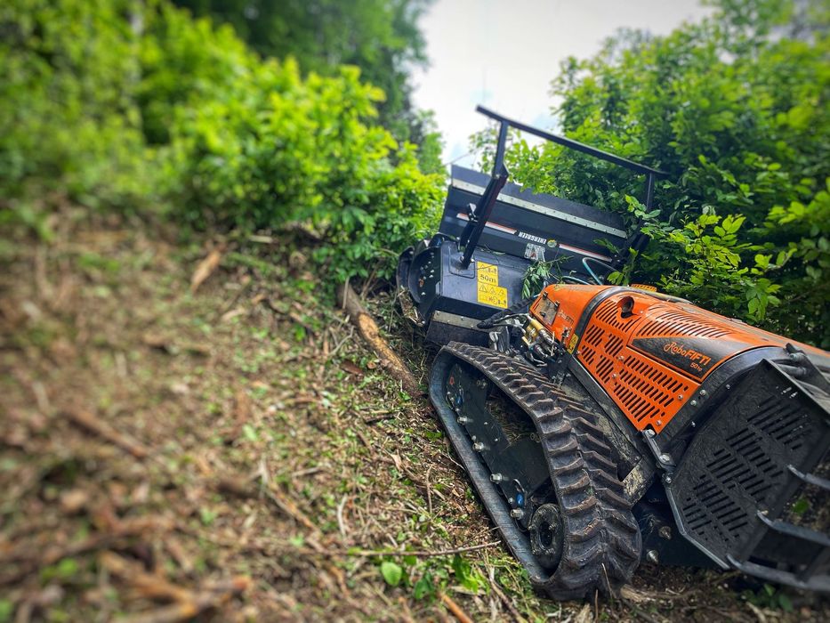 ENERGREEN RoboFIFTI RS  Mulczer gąsienicowy sterowany radiowo, robot gąsienicowy, mulczujący
