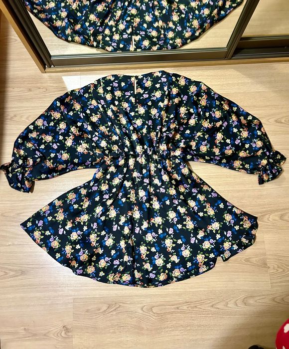 Zara sukienka w kwiaty XS rękaw kimono
