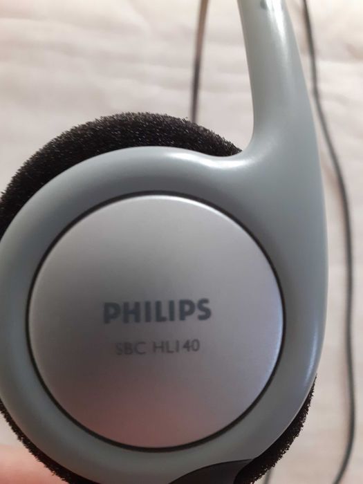 2 Pairs of Lightweight Headphones, Philips, Gray (Low Price)64287331491586122