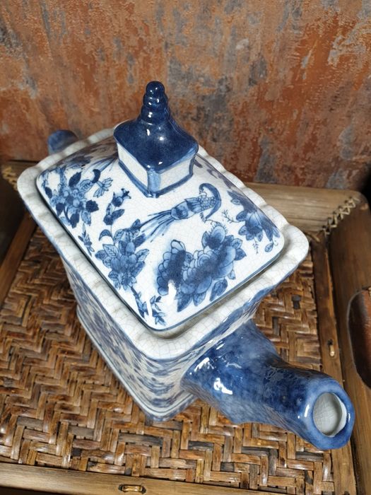 Ancient Chinese Ceramic Teapot423107832044605442