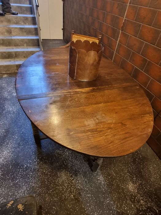 Stare meble fotele krzesła