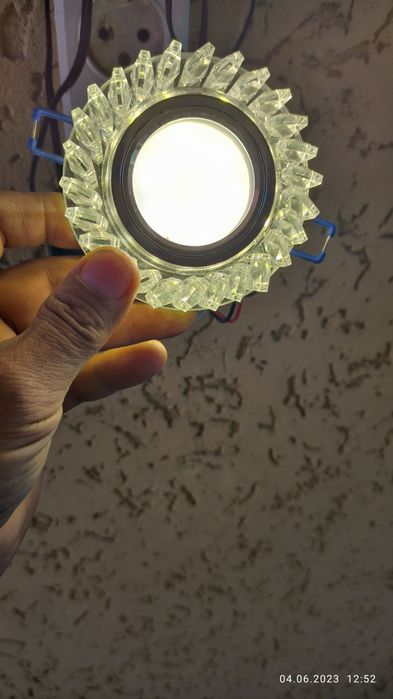 ЛЕД лампа-світильник