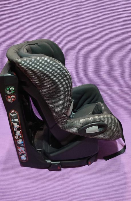 Cadeira auto bebe bebeconfort axiss rotativa