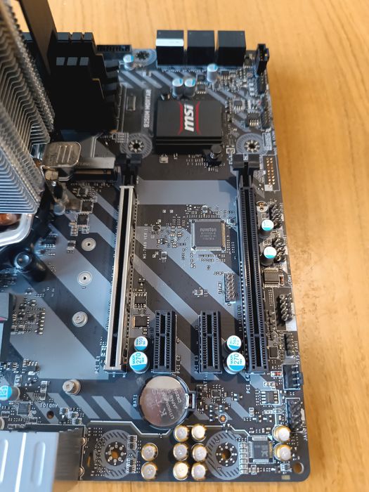 Płyta główna MSI B250 -Procesor i5 7600k