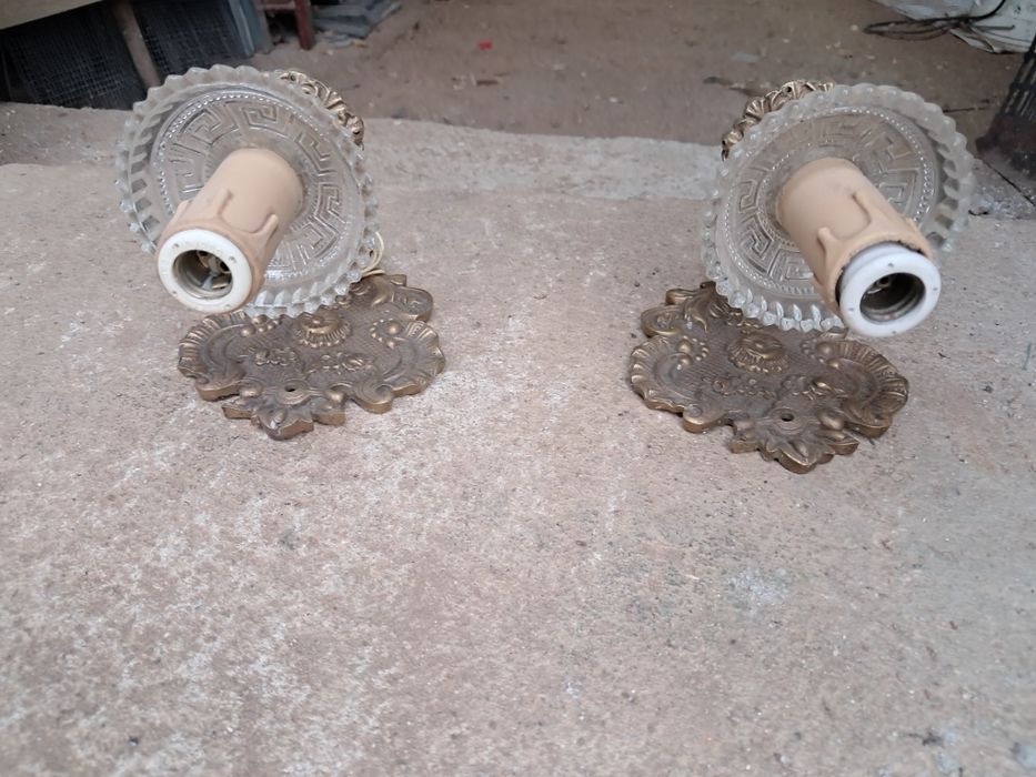 ILUMINAÇÃO de parede antigos.