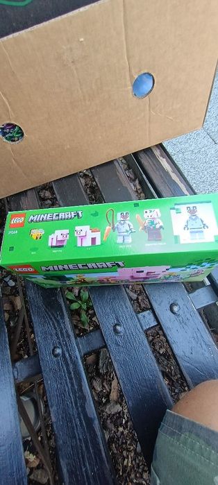 LEGO 21268 Minecraft domek świnek  nowy
