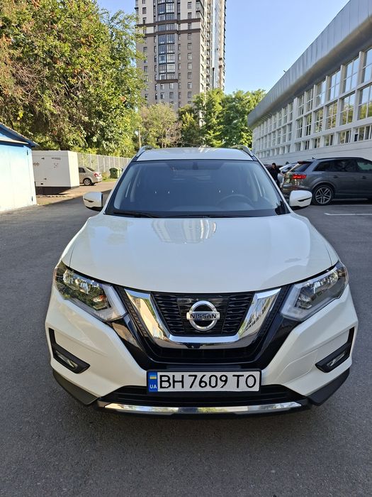 Продам Nissan Rogue SV