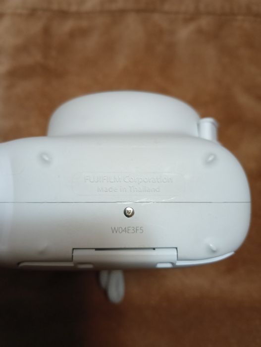 Фотоаппарат Fujifilm Instax Mini 11. Под востановление.