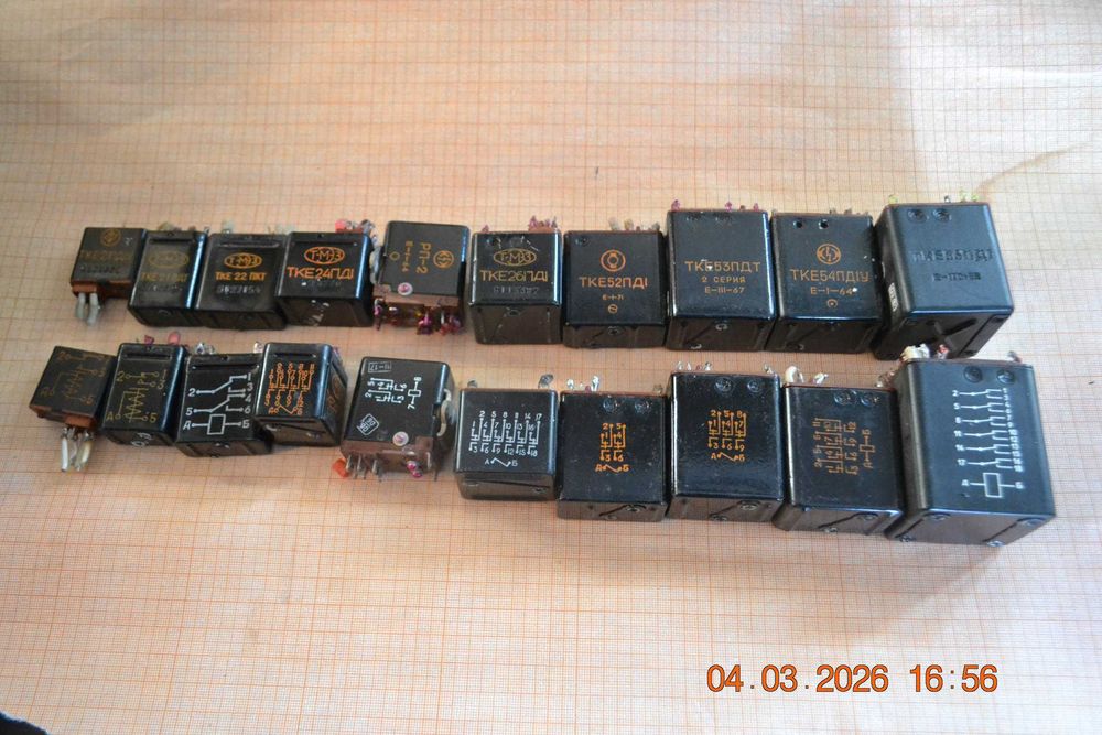 Eksponaty starych przekażników  rosyjskich