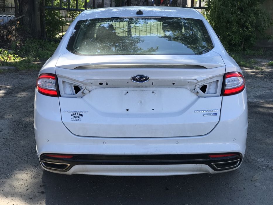 Крышка багажника в сборе/голая разборка Ford Fusion J7 G1 UX UG RR YZ