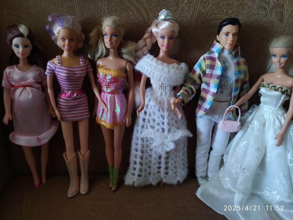 Продам ляльки ,пересилаю по Україні