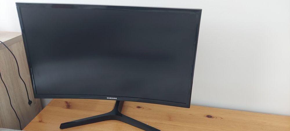 Monitor zakrzywiony samsung c24f396fhr 23.5"