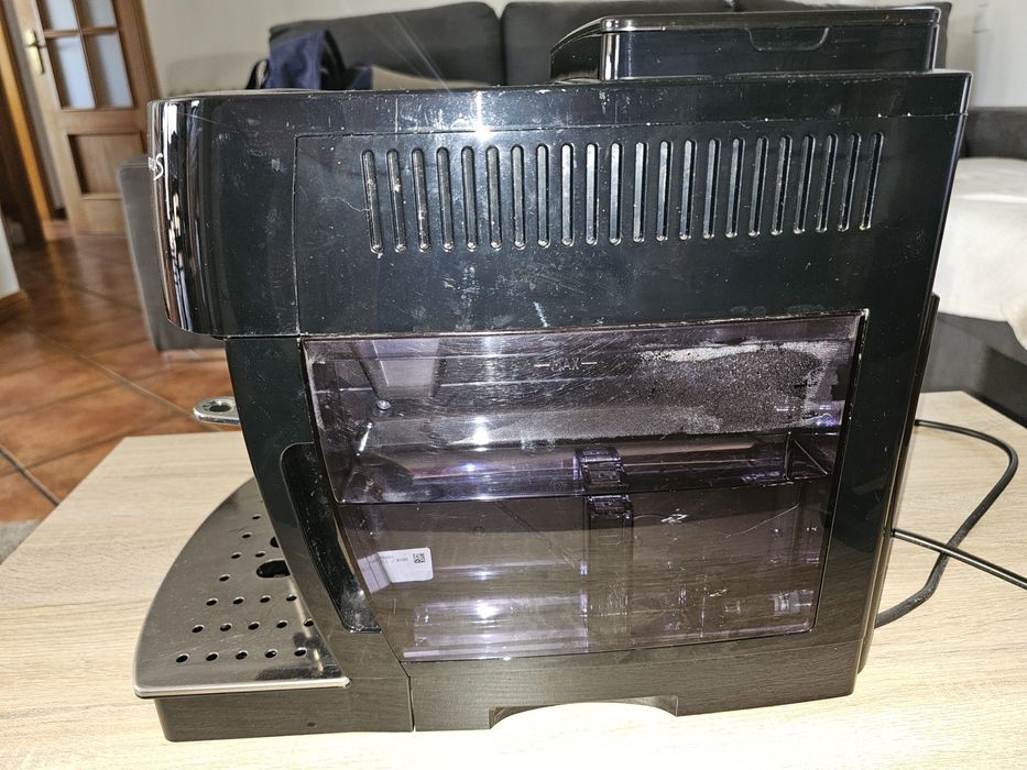 Maquina café delongui