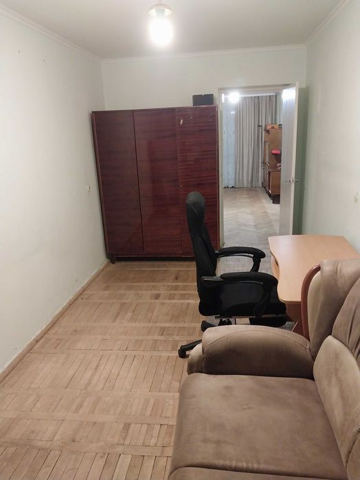 Здам в оренду 3к на Відродження до літа 2026р. Або можливо помісячно.