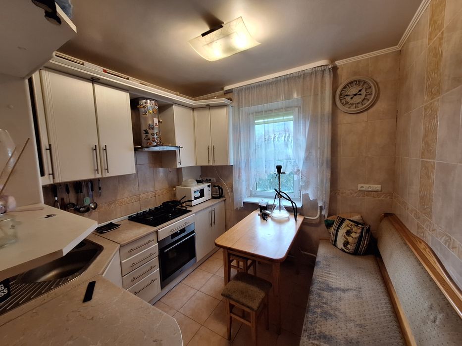 Здам 2 кім. квартиру в центрі міста.