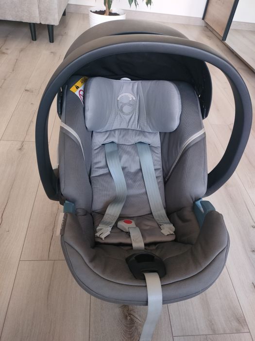 Nosidełko Cybex Aton 5 + adaptery do wózka.
