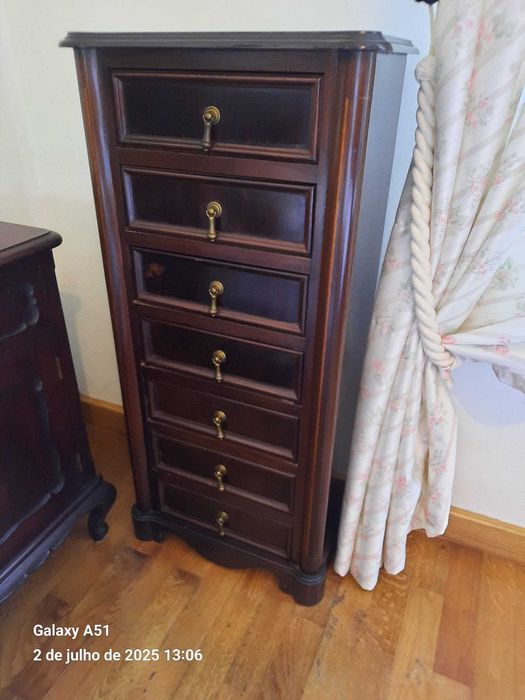Conjunto de Quarto Antigo