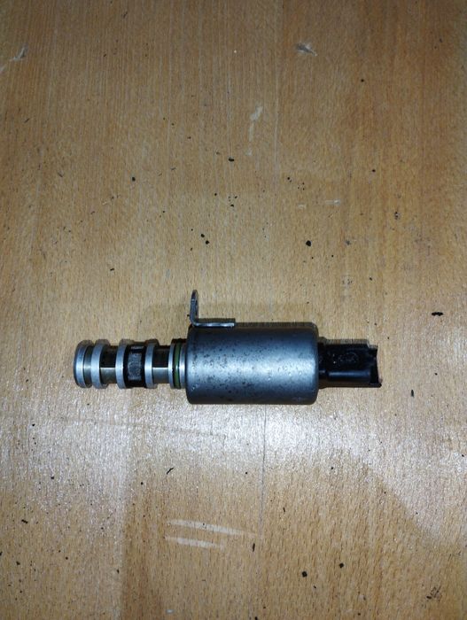 Клапан регулювання фаз 1.6 VTi (EP6-5FW) V756665280-01