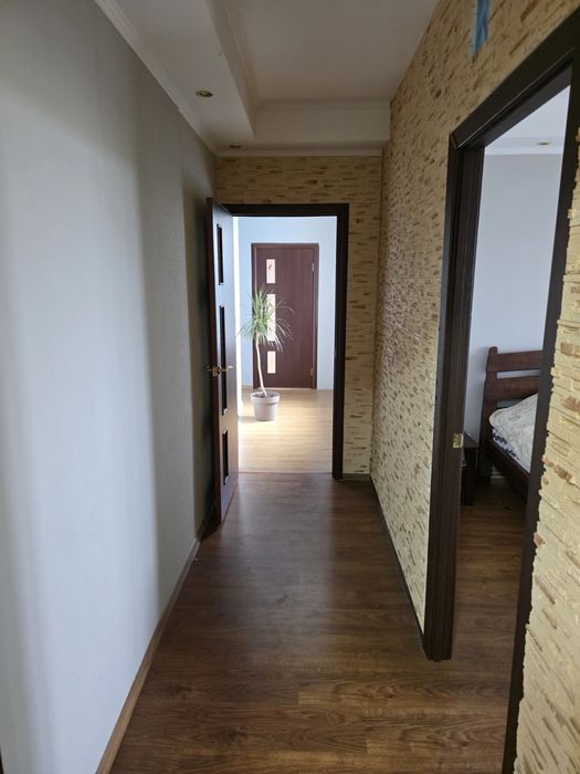 Продам 5ти ком квартиру л/б 5мкр «е відновлення»