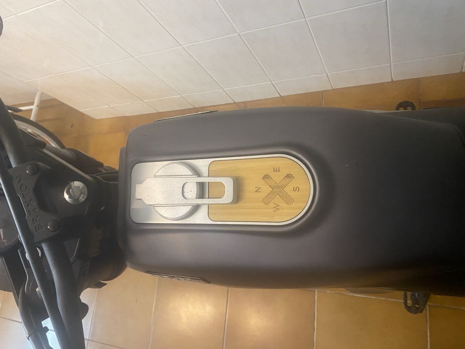 Brixton 250 Granville