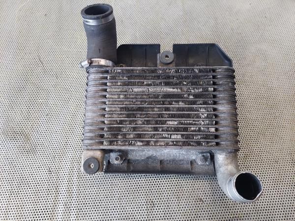 Radiador do intercooler TOYOTA Yaris (_P1_)
