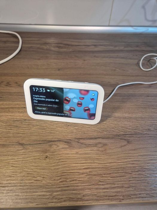 Echo show 5 como novo