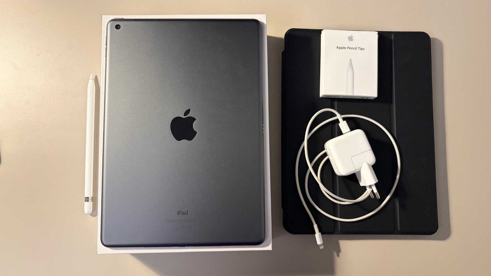 iPad 7. generacji + Apple Pencil + Etui - Stan IDEALNY